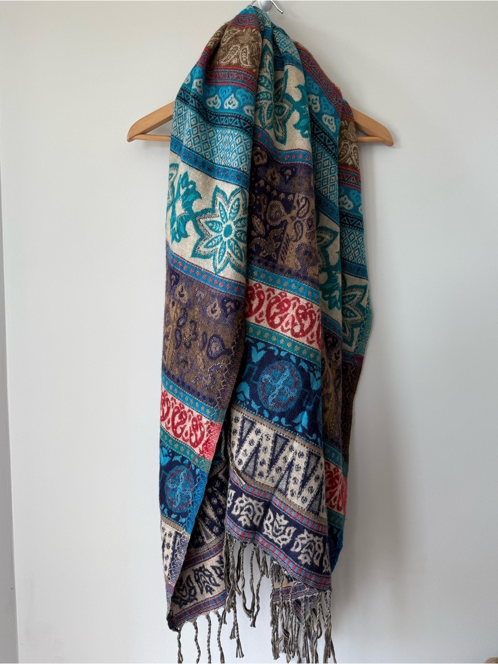 Multicolor Patterned scarf